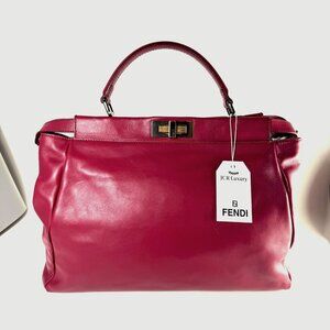 Fendi - Large Peekaboo Iseeu Shoulder Bag  NEARLY NEW CONDITION